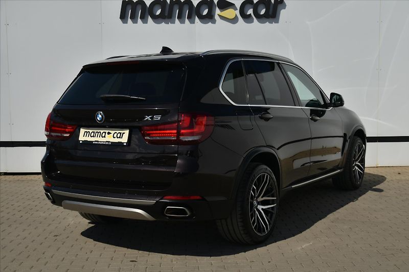 BMW X5 xDrive 40d 230kW PANORAMA - fotka 7 z 26
