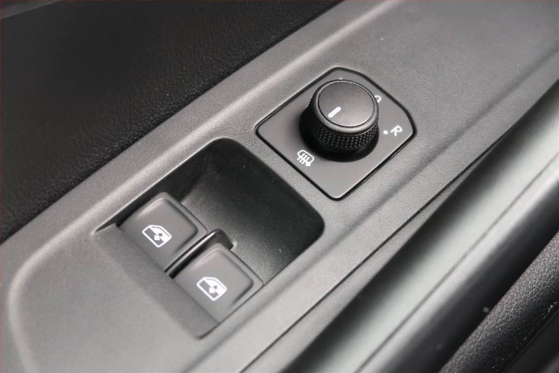 Škoda Fabia (2023) Ambition 1.0, ČR,1.maj - fotka 14 z 15
