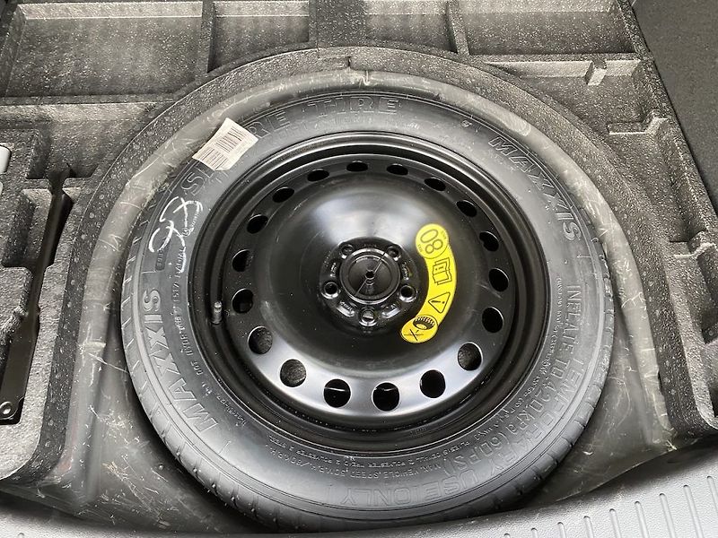 Ford Kuga 2.0TDCi, ČR, ST Line, 4x4 - fotka 28 z 28