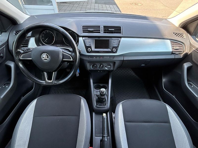 Škoda Fabia Ambition - fotka 5 z 21