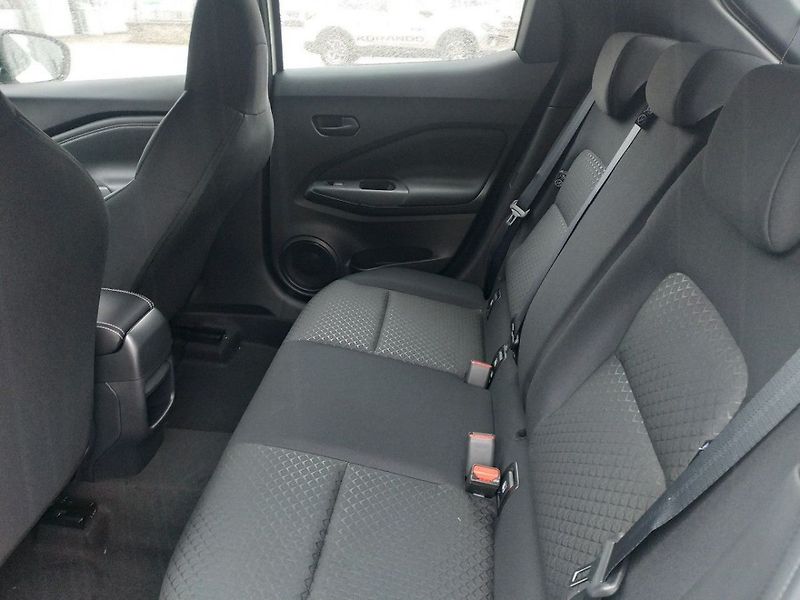 Nissan Juke 1.0 DIG-T, MT, N-CONN, SKLADEM - fotka 11 z 26