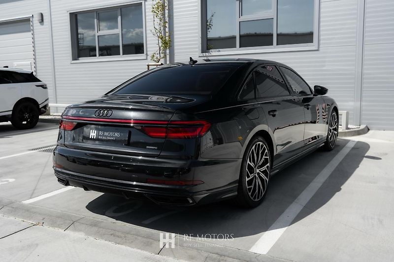 Audi A8 (2020) A8 L 50 TDI quattro 210kW - fotka 16 z 40