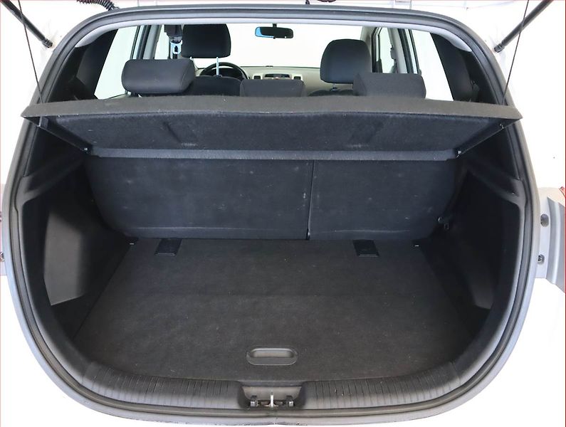 Hyundai ix20 (2012) 1.4 CRDi, Serv.kniha - fotka 14 z 14