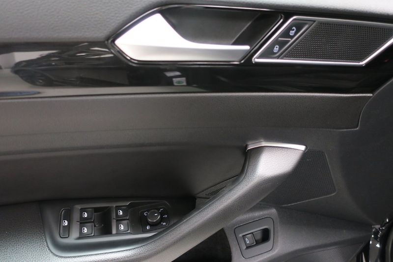 Volkswagen Arteon (2020) 2.0 TDI BMT 140kW DSG Elegance - fotka 12 z 50