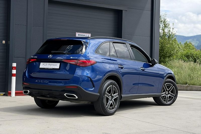 Mercedes-Benz GLC (2024) GLC 220d 4Matic AMG Line - fotka 16 z 93