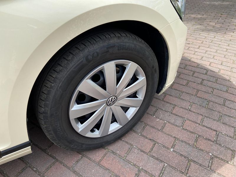 Volkswagen Passat (2017) 2.0Tdi 110kw DSG - fotka 11 z 38