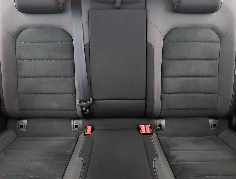 Volkswagen Golf (2017) 1.4 TSI, Automat, Navi - fotka 10 z 22