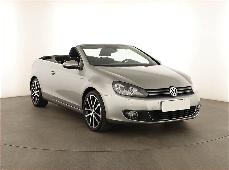 Volkswagen Golf (2015) 2.0 TDI, Serv.kniha, Navi - fotka 1 z 14