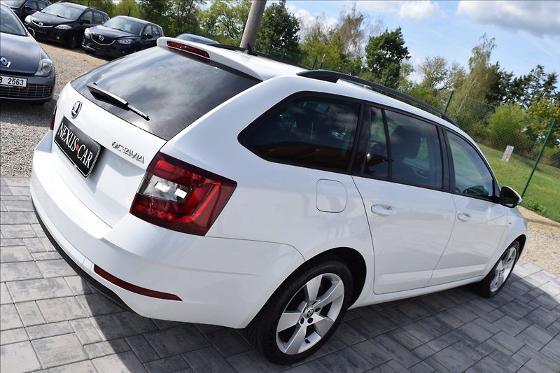Škoda Octavia 2,0 TDI 110KW DSG NAVIGACE ALU - fotka 5 z 47