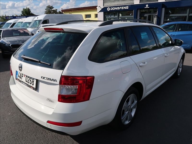 Škoda Octavia 1,6 TDi,77kW,NovéČR,tempomat - fotka 3 z 22