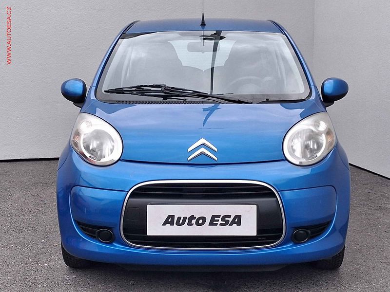 Citroën C1 (2011) 1.0i, Selection, AC - fotka 2 z 15