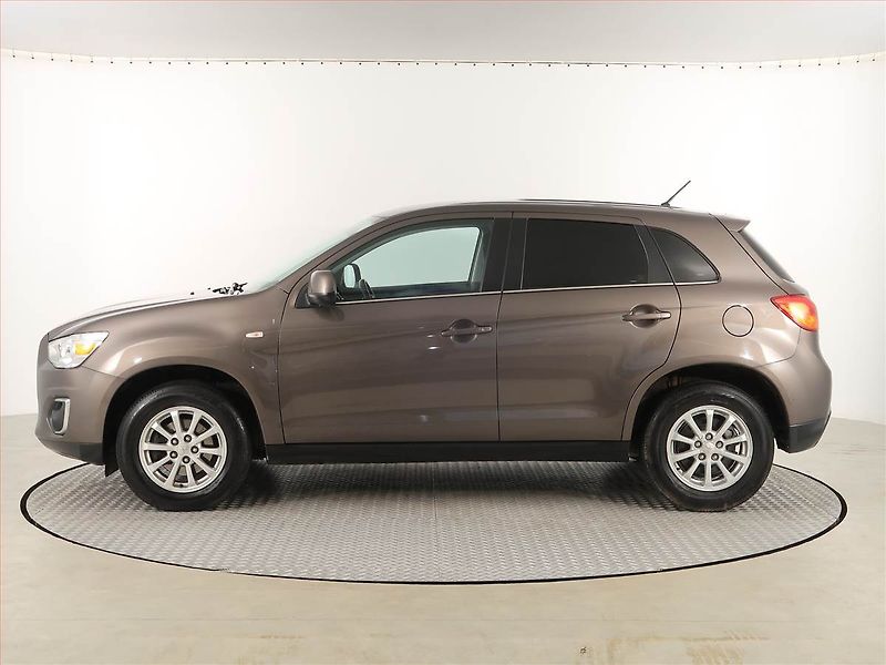 Mitsubishi ASX (2013) 1.8 DI-D MIVEC, 4X4 - fotka 3 z 17