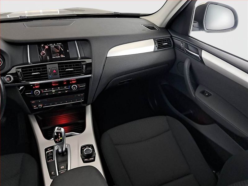 BMW X3 (2015) xDrive20d, 4X4, Automat - fotka 8 z 17
