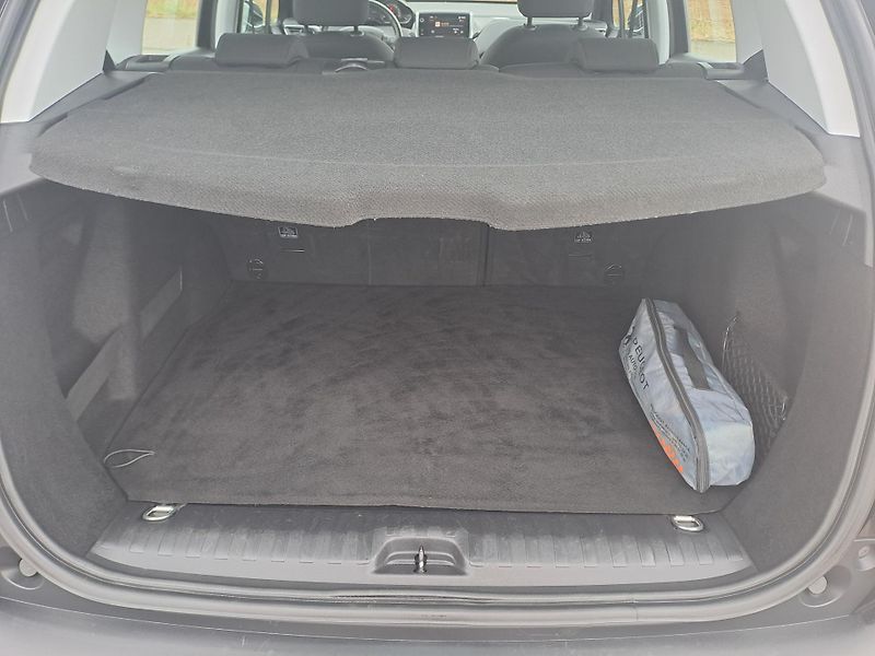 Peugeot 2008 (2017) 1.2  1. MAJITEL ČR PĚKNÝ STAV - fotka 31 z 31