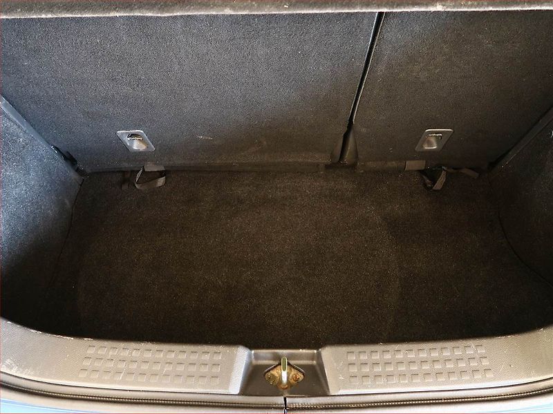 Suzuki Swift (2005) 1.3, CZ doklady - fotka 13 z 13