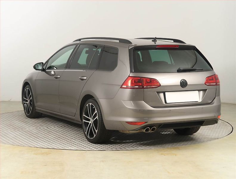 Volkswagen Golf (2016) 2.0 TDI GTD, Automat - fotka 4 z 21