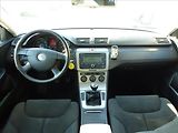 Volkswagen Passat 2,0 TDi  Comfort - náhled 29