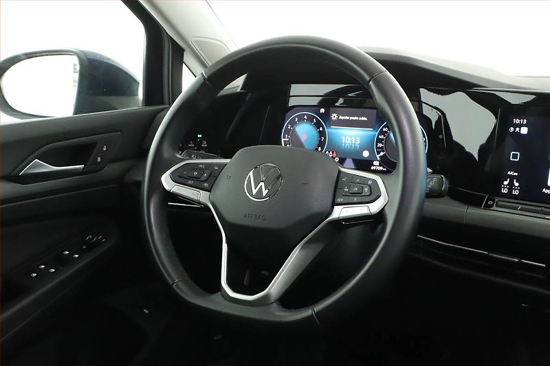 Volkswagen Golf (2023) Style 1.5 TSI - fotka 15 z 18