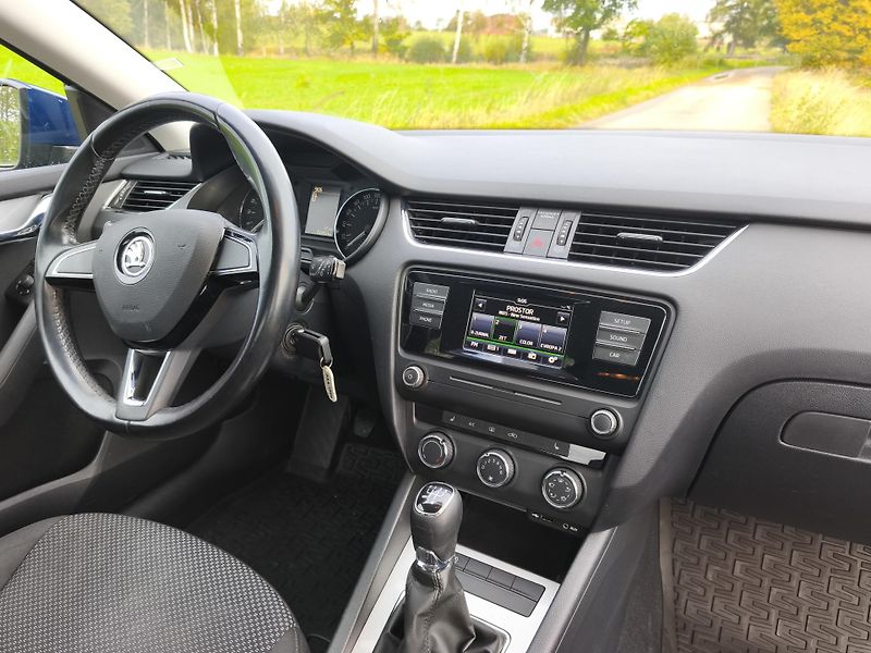 Škoda Octavia (2015) 1.6tdi 66kw, r.v.2015.. - fotka 7 z 8