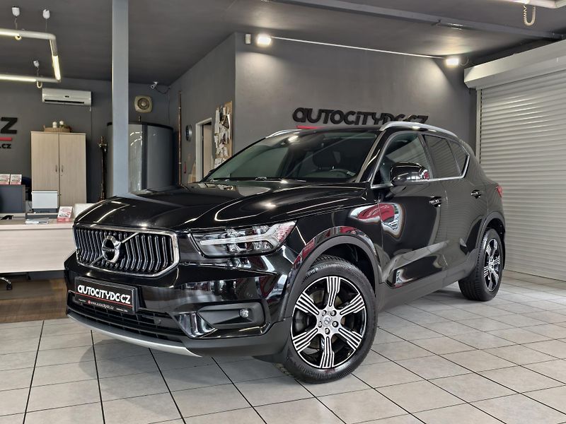 Volvo XC40 D4 140kW AWD, INSCRIPTION, DPH - fotka 3 z 25