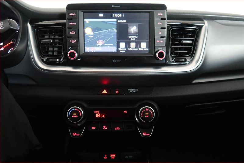 Kia Stonic (2019) 1.4 CVVT, Serv.kniha, Navi - fotka 12 z 18