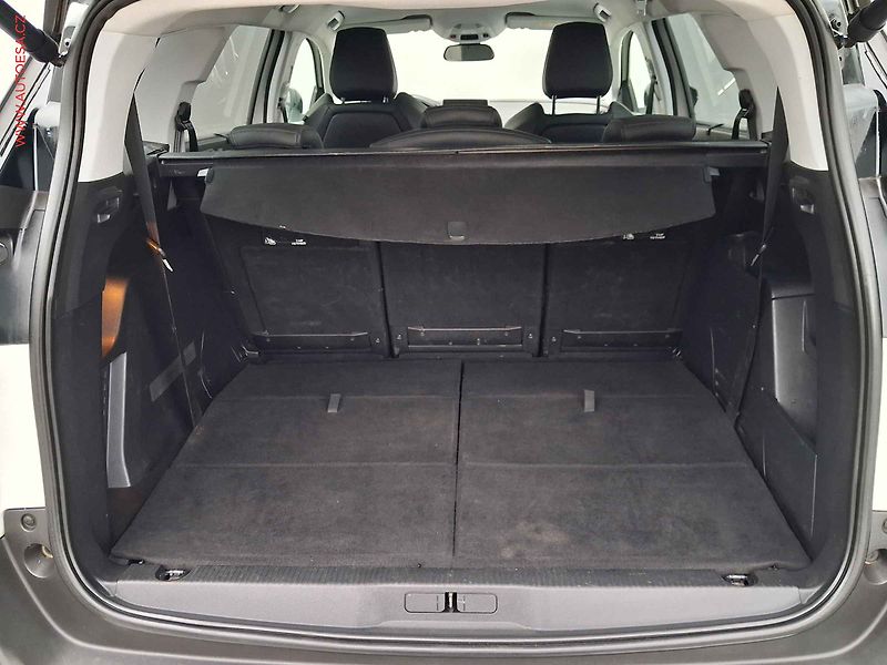 Peugeot 5008 (2019) 1.5 HDi 7míst, Allure, AT - fotka 7 z 17