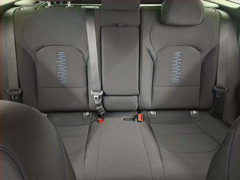 Hyundai i30 (2019) 1.4 T-GDI, Automat, Serv.kniha - fotka 10 z 23