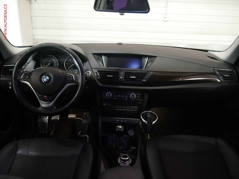 BMW X1 (2012) 2.0 d xD, Navi, xenon, kůže - fotka 8 z 21