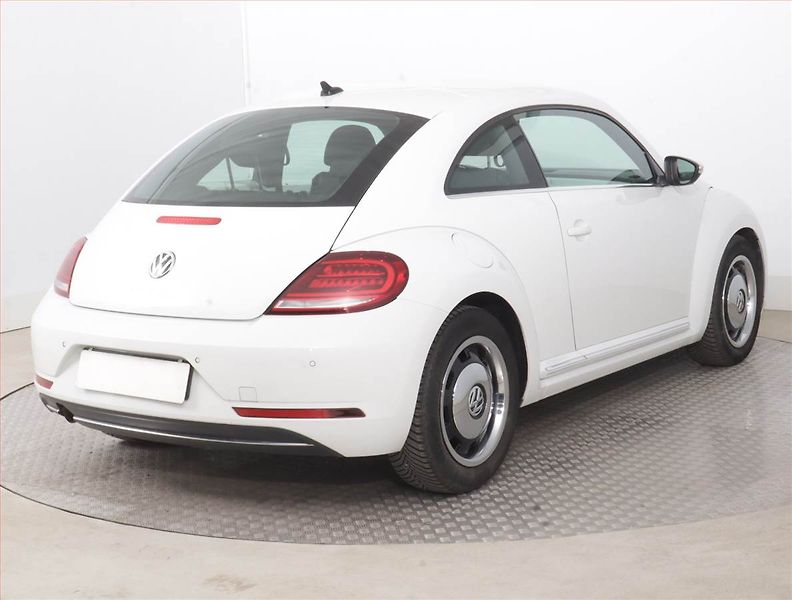 Volkswagen Beetle (2018) 1.2 TSI, Navi, Tempomat - fotka 5 z 15