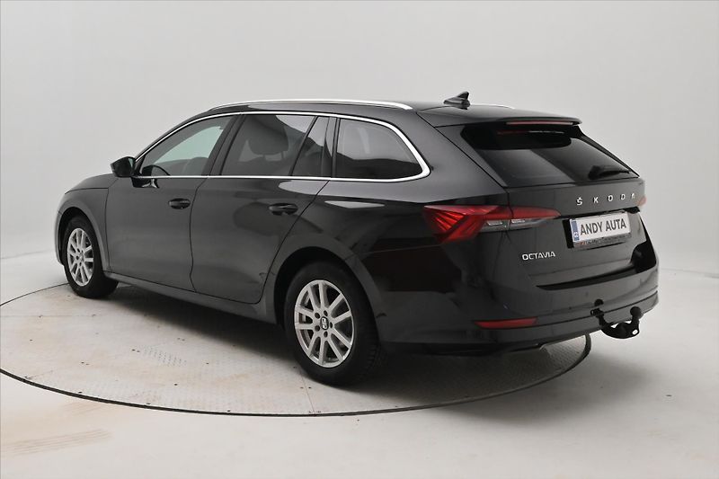 Škoda Octavia 2,0 TDI 110kW DSG Style Záruka - fotka 7 z 32