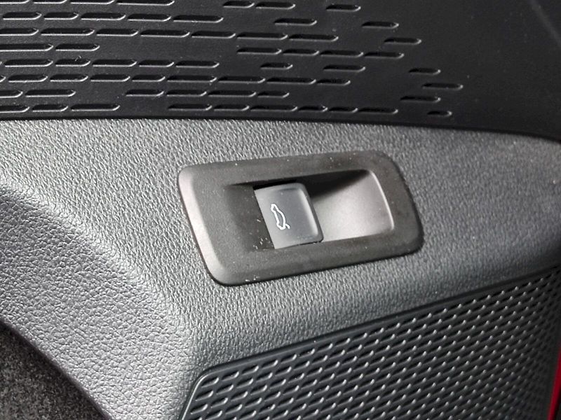 Škoda Octavia (2024) Top Selection 1,5 Tsi 110 Kw D - fotka 25 z 37