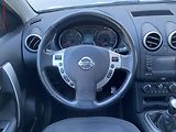 Nissan Qashqai (2012) 1.6dCi 4x4, 2.maj,ČR, AC, TZ - náhled 11