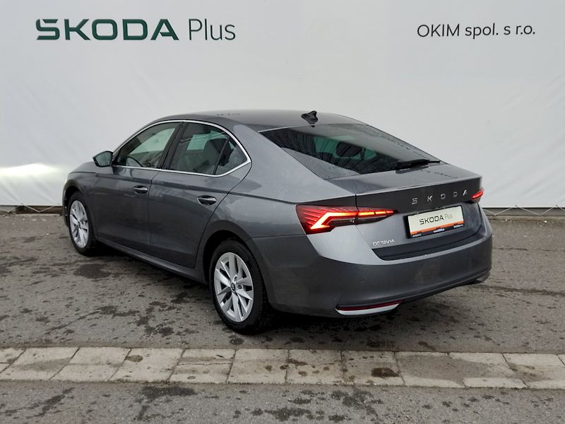 Škoda Octavia (2025) Top Selection 1,5  Tsi 110 Kw - fotka 37 z 41