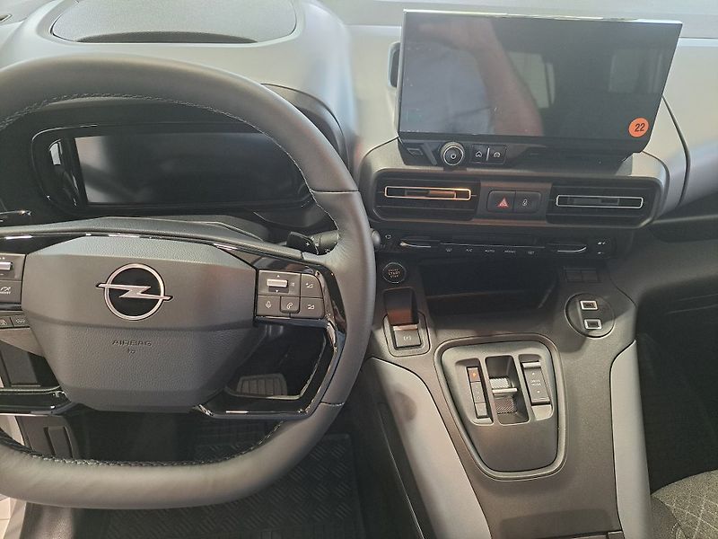 Opel Combo (2026) L2 El.Plus 1.5CDTi 130k AT8-7s - fotka 10 z 26