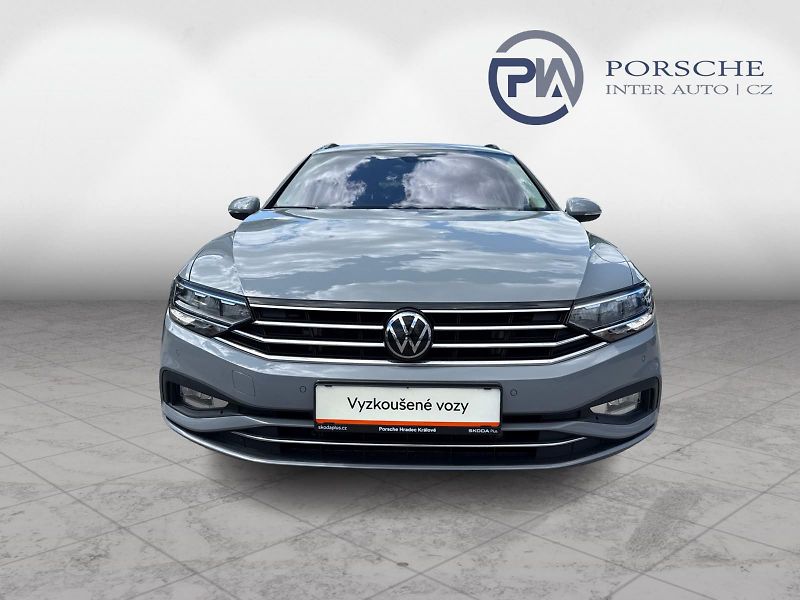 Volkswagen Passat 2.0TDI 110kw DSG Variant - fotka 4 z 26