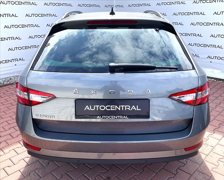 Škoda Superb 2,0 TDI DSG 110kw zachovalé,se - fotka 5 z 25
