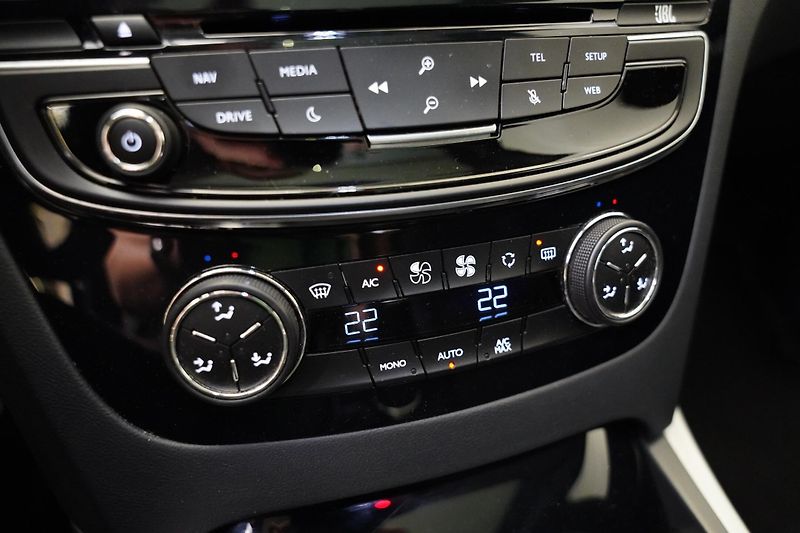 Peugeot 508 - fotka 28 z 31