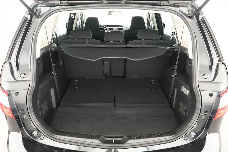 Mazda 5 (2015) 2.0, 6 míst, Tempomat - fotka 10 z 17