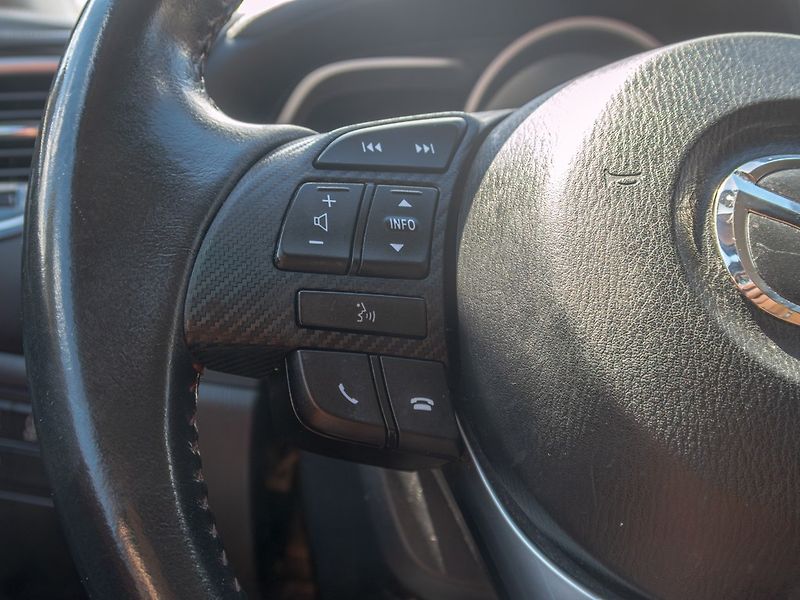 Mazda 3 (2015) ČR 2.2D 110KW – PLNÁ SERVISKA! - fotka 18 z 54