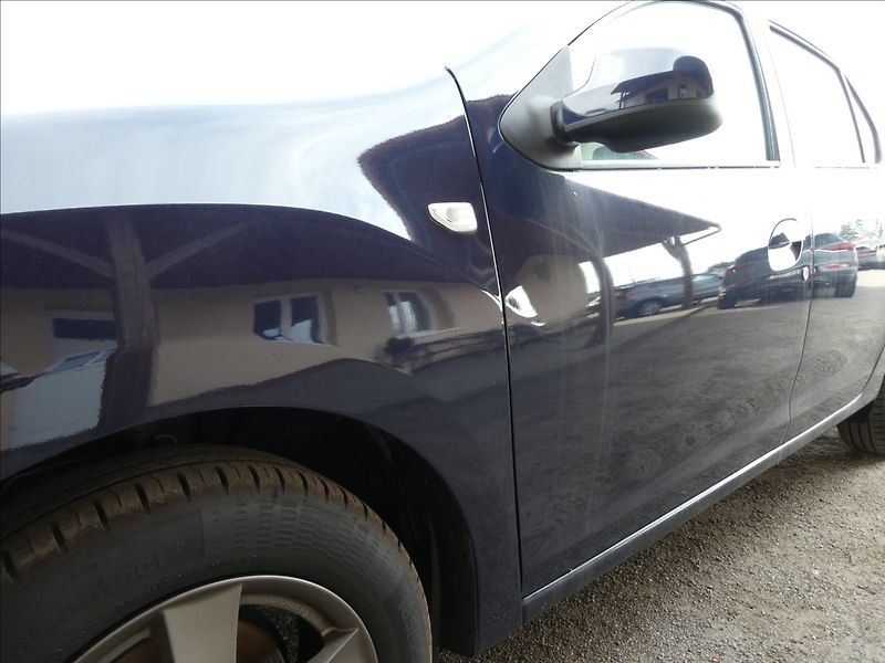 Dacia Logan 1,0 SCe Arctica, KLIMA, ČR - fotka 14 z 35