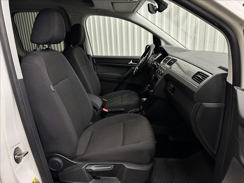 Volkswagen Caddy MAXI 2.0TDI 110kW DSG 4MOTION - fotka 37 z 42