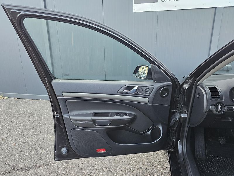 Škoda Octavia 1.9 TDI 77kW,KŮŽE,VÝHŘEVY - fotka 10 z 43