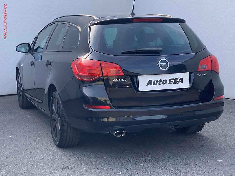 Opel Astra (2012) 1.4 T, Edition, AC, TZ - fotka 6 z 18