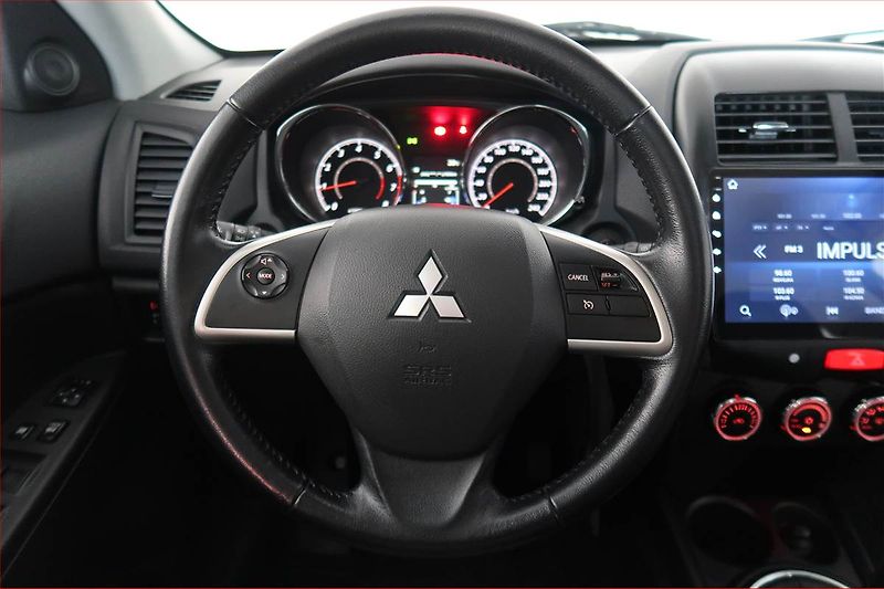 Mitsubishi ASX (2014) Invite 1.6 MIVEC, Serv.kniha - fotka 15 z 17