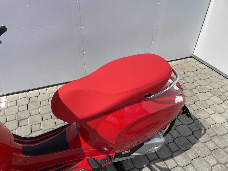 Vespa (2026) Primavera 125 RED EU5+ - fotka 7 z 11
