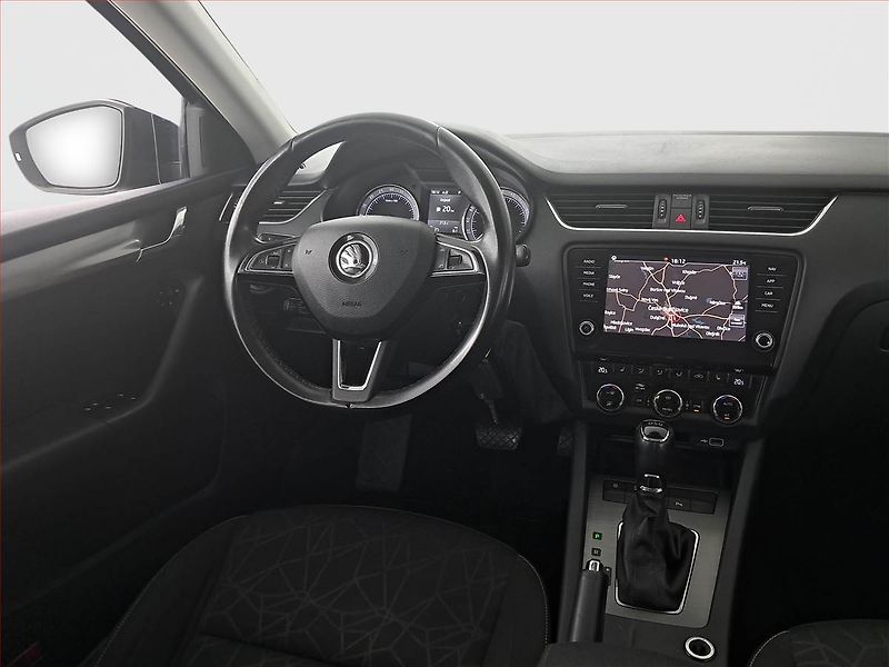 Škoda Octavia (2018) 1.6 TDI, Automat, Navi - fotka 19 z 24