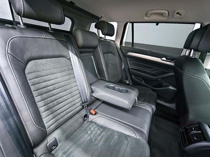 Volkswagen Passat Variant (2022) 2.0TDI 1. Majitel, DSG - fotka 29 z 35