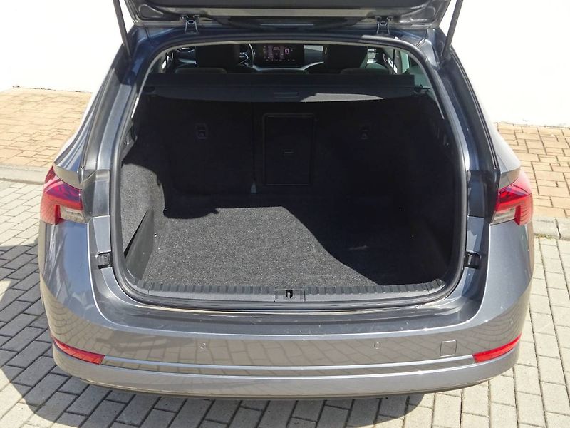 Škoda Octavia (2023) 2,0TDi /110kW Style DSG - fotka 11 z 30