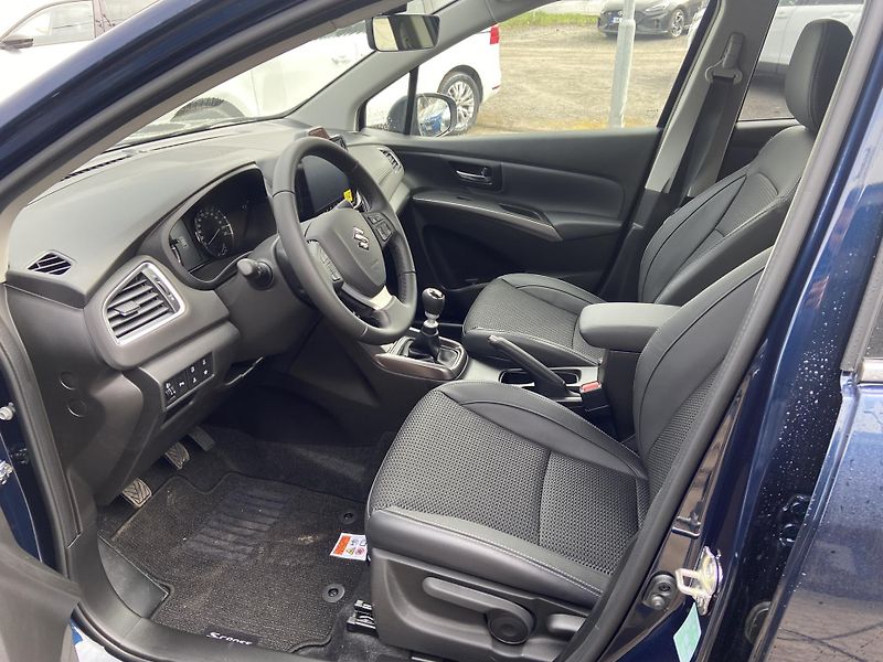 Suzuki S-Cross 1.4 BoosterJet 81kW Elegance - fotka 10 z 20