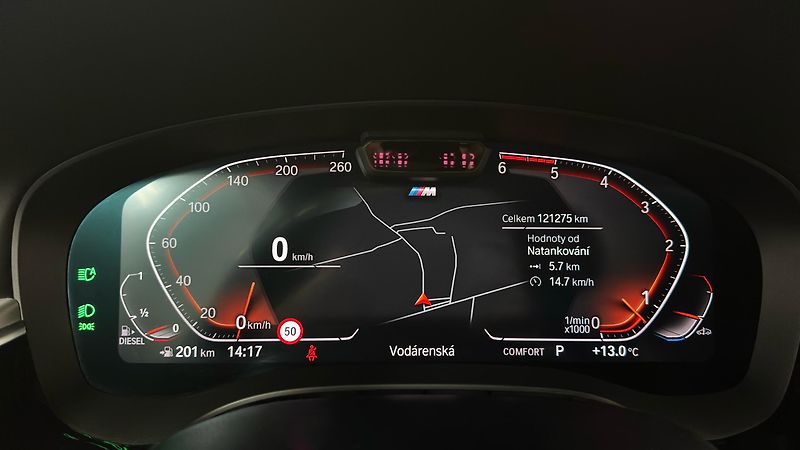 BMW Řada 5 540XD, maximální výbava! - fotka 46 z 62